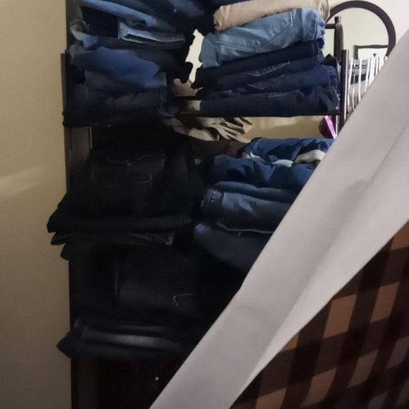 Meet your Posher, Pamela - Picture 4 of 5